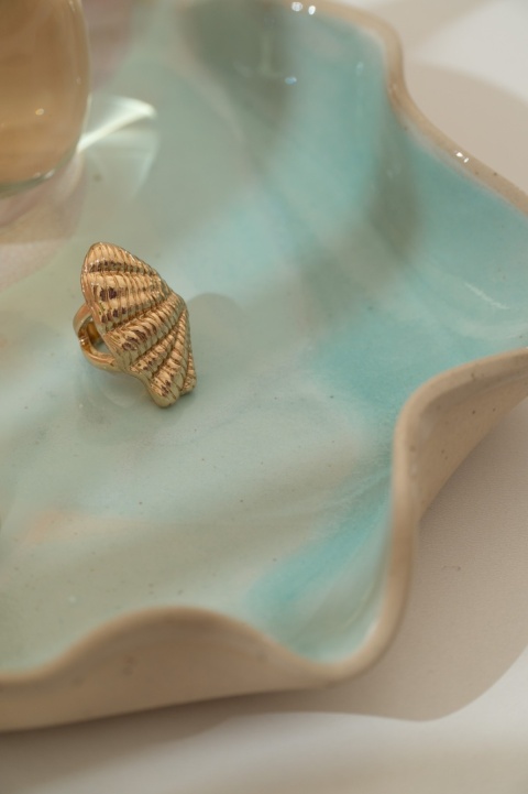 OYSTER DUBAI. medium