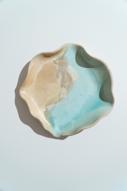 OYSTER DUBAI. medium