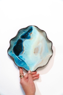 OYSTER OCEAN. medium